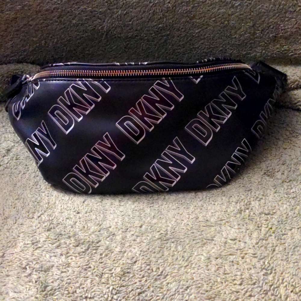 DKNY Tilly Sling bag